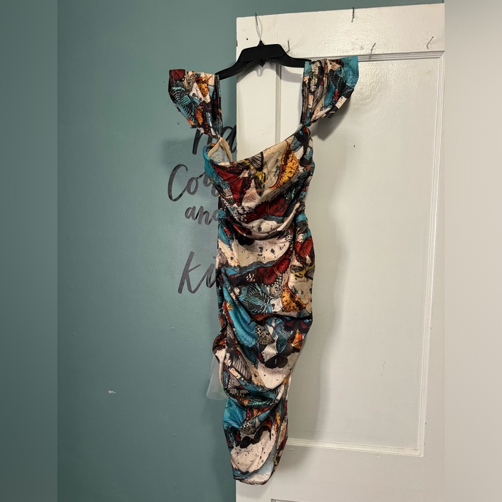 Pretty Little Thing Multi Color Butterfly Print OTS Off The Shoulder US 6